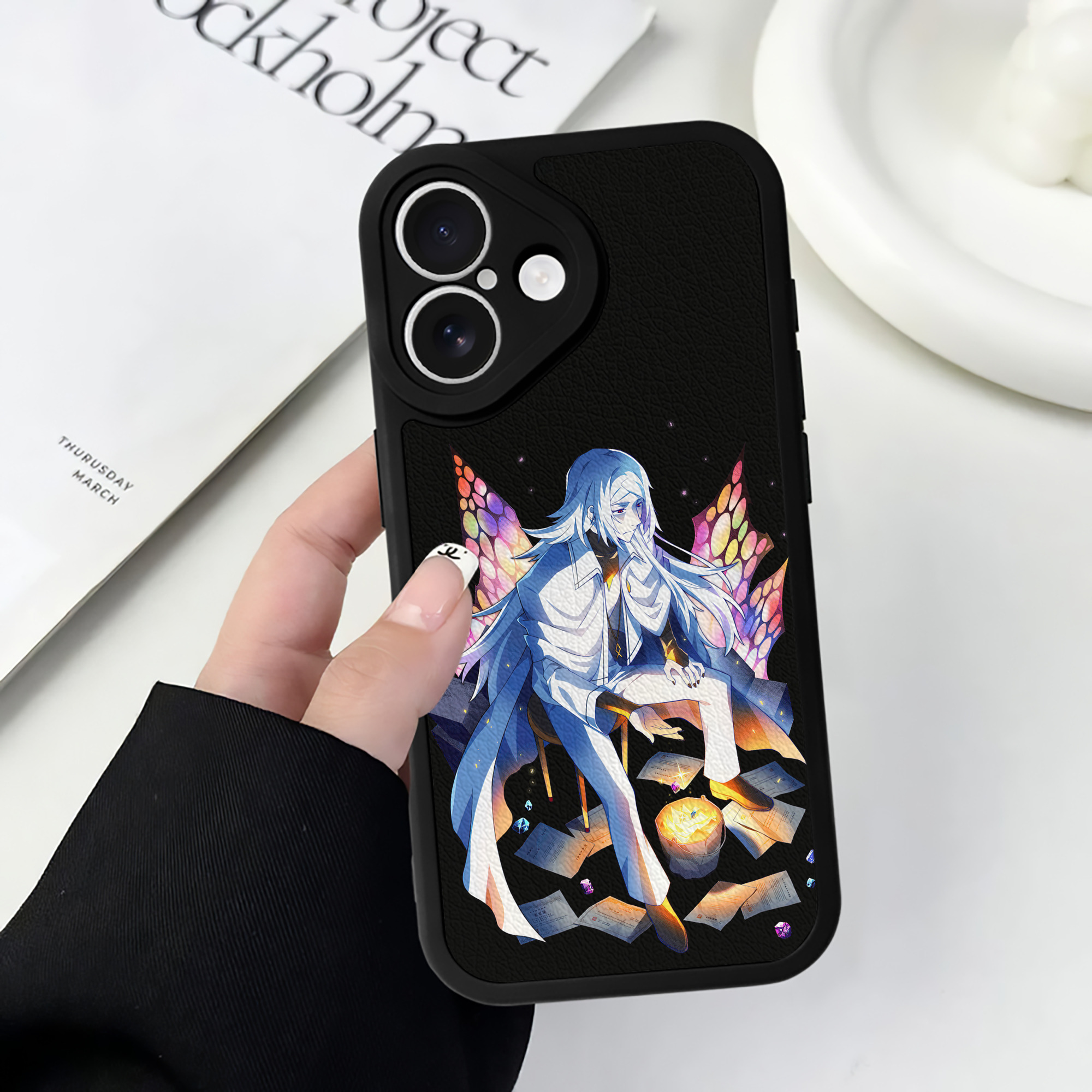 （画像用） 文豪ストレイドッグス Bungo Stray Dogs 【iPhone 16シリーズ対応】シリコンスマホケース（レザー調） 材質：シリコン